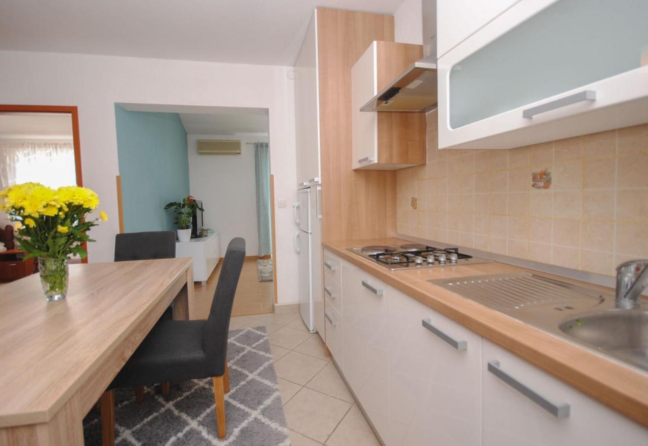 Apartment Tina Podstrana Eksteriør bilde
